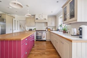 Photo 19- click for photo gallery